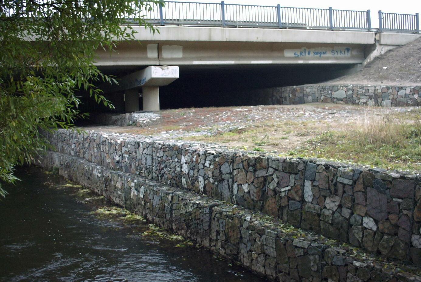 ʯ�\�W��ˮ�������еđ���